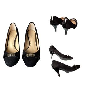 🚨Final Sale🚨 Coach Black w/Silver Turn-lock Heels Shoes Size 6.5